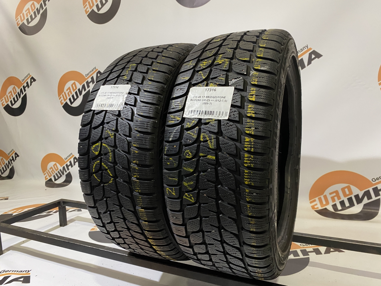 215 45 17 BRIDGESTONE BLIZZAK LM-25 == (012-7,5) (009-7)