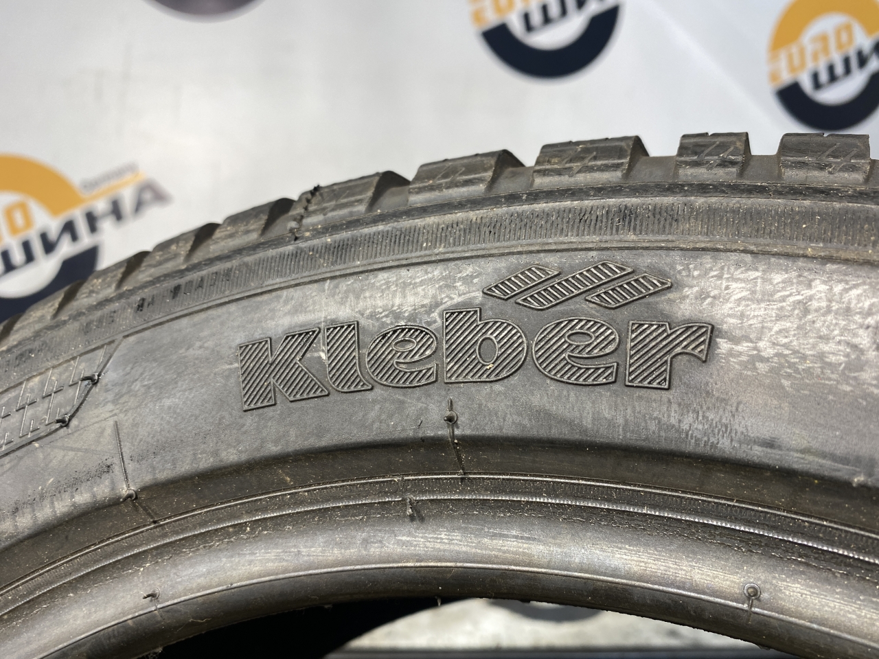 245 45 18 KLEBER QUADRAXER 2
