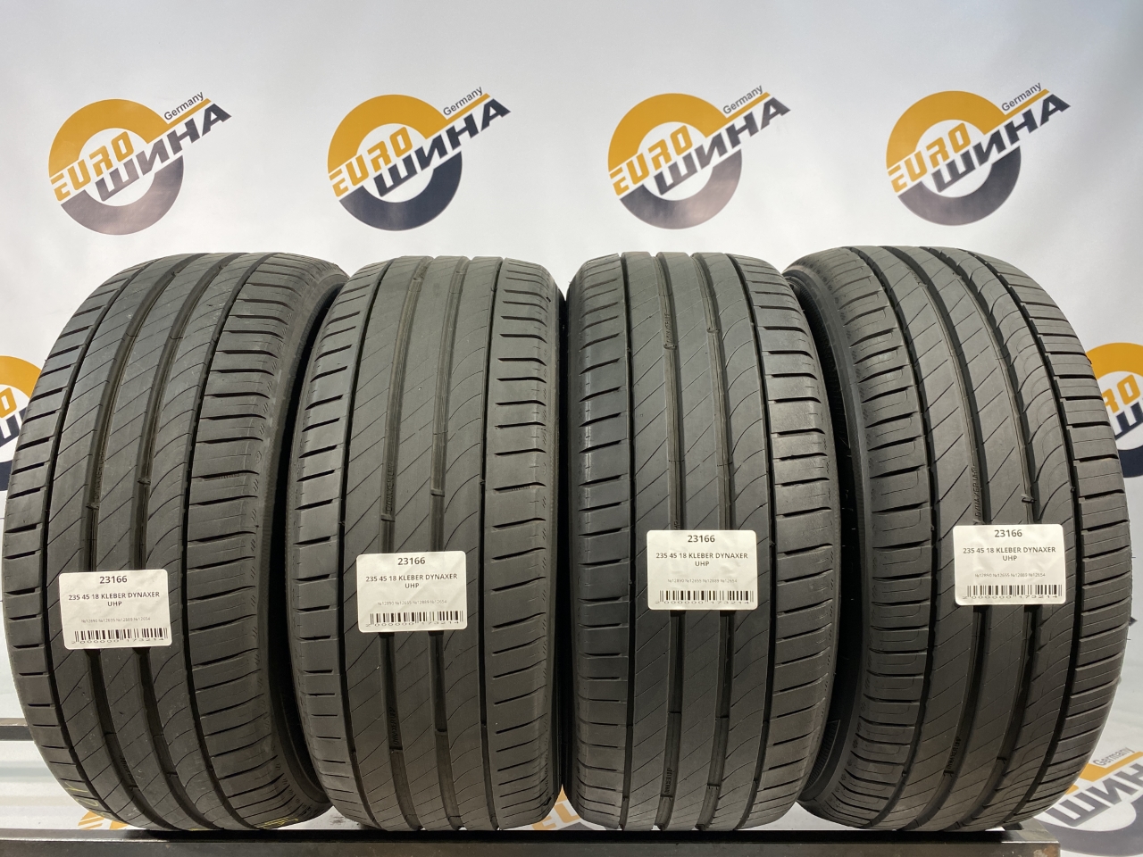 235 45 18 KLEBER DYNAXER UHP
