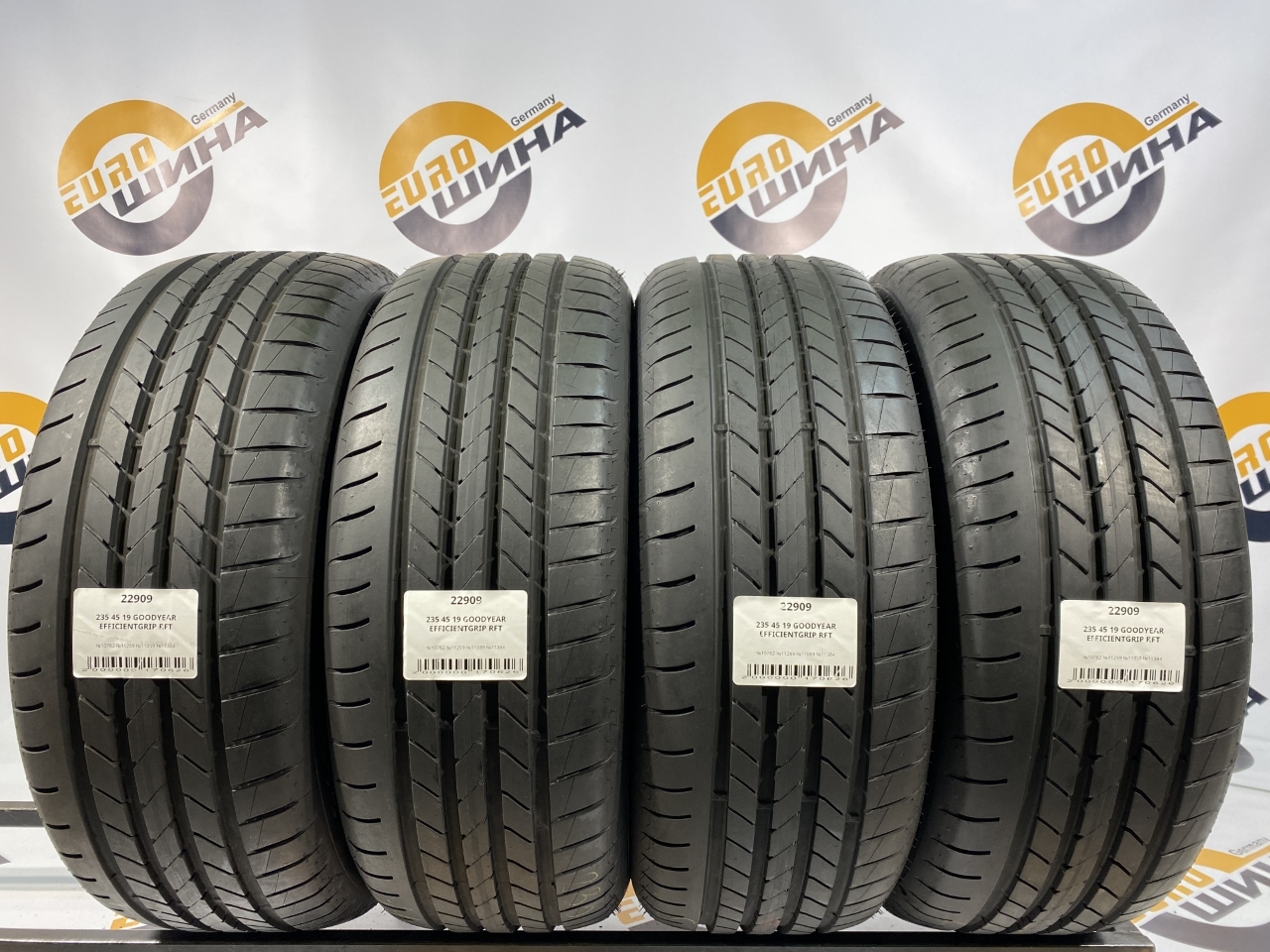235 45 19 GOODYEAR EFFICIENTGRIP RFT