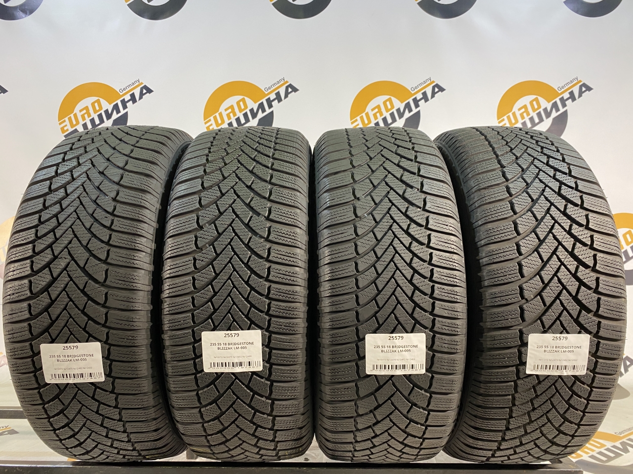 235 55 18 BRIDGESTONE BLIZZAK LM-005
