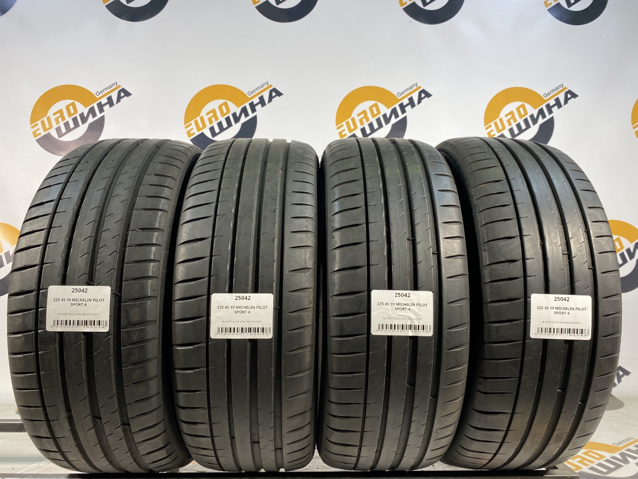 225 45 19 MICHELIN PILOT SPORT 4