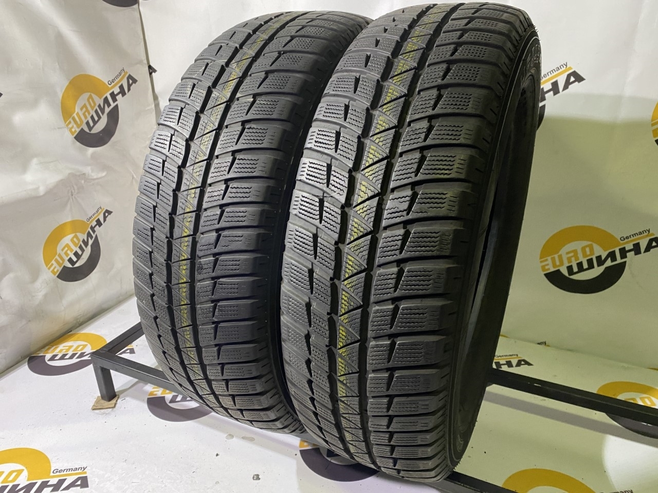 225 65 17 FALKEN EUROWINTER HS-449