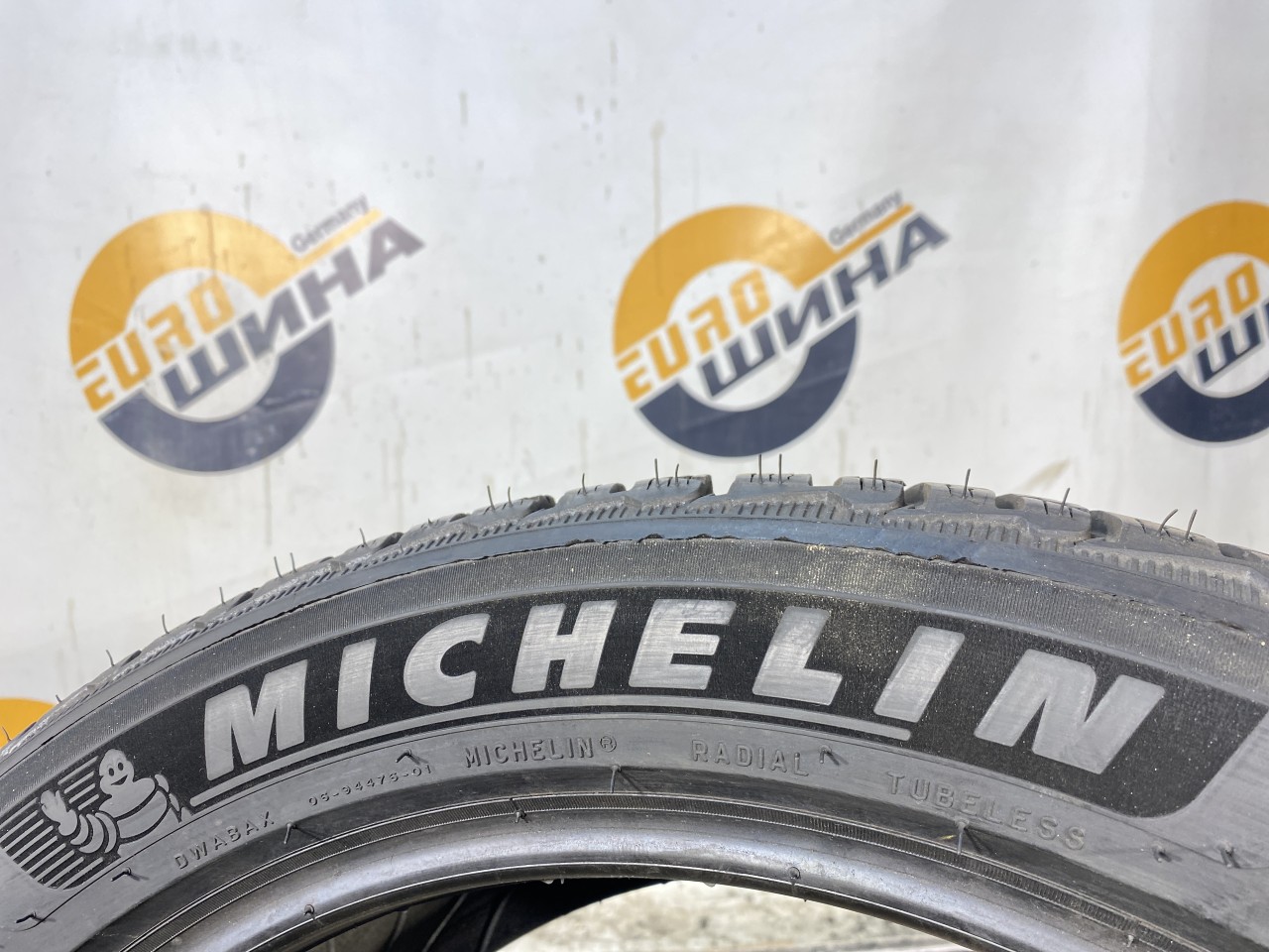 245 45 19 MICHELIN PILOT ALPIN 5