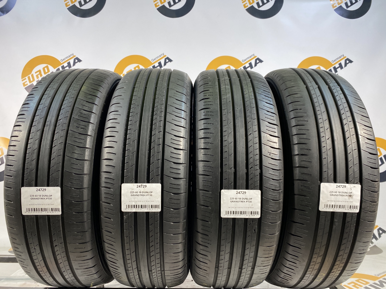 225 60 18 DUNLOP GRANDTREK PT30