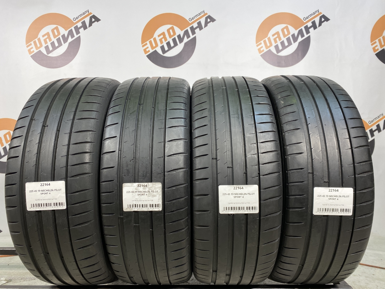 225 45 19 MICHELIN PILOT SPORT 4