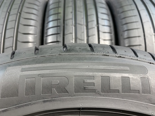 225 50 18 PIRELLI P ZERO PZ4