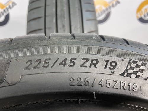 225 45 19 MICHELIN PILOT SPORT 4