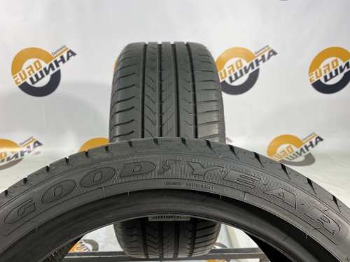 255 40 18 GOODYEAR EFFICIENTGRIP RFT