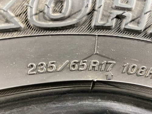 235 65 17 YOKOHAMA GEOLANDAR A/T-S G012