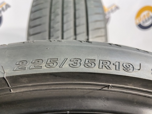 225 35 19 FIRESTONE ROADHAWK