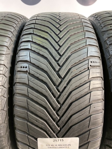 225 40 18 MICHELIN CROSSCLIMATE 2