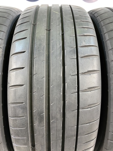 225 45 19 MICHELIN PILOT SPORT 4