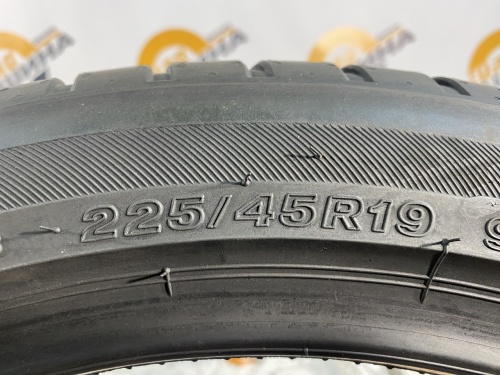 225 45 19 FIRESTONE ROADHAWK