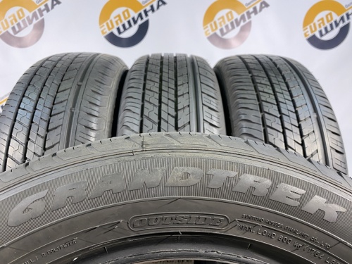 225 60 18 DUNLOP GRANDTREK ST30