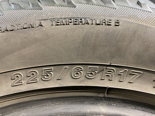 225 65 17 YOKOHAMA GEOLANDAR A/T G015