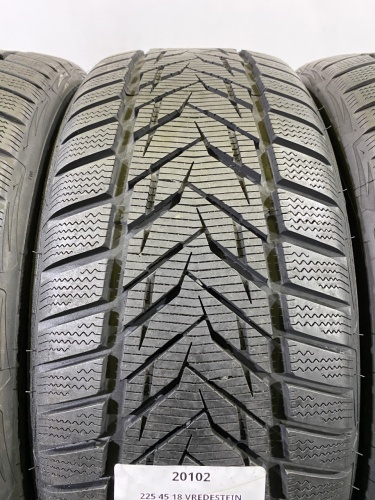 225 45 18 VREDESTEIN WINTRAC XTREME S