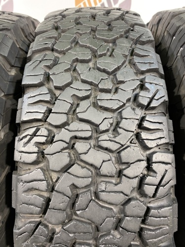 235 85 16 BFGOODRICH ALL-TERRAIN T/A KO2