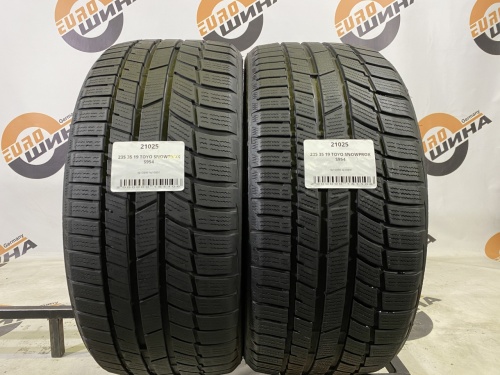 235 35 19 TOYO SNOWPROX S954