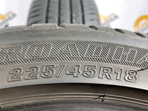 225 45 18 FIRESTONE ROADHAWK