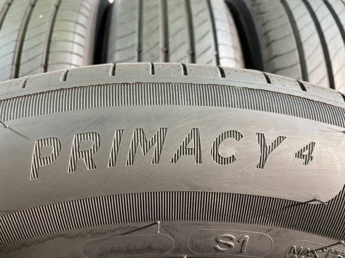 215 65 17 MICHELIN PRIMACY 4
