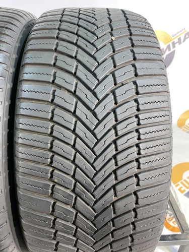 245 45 18 BRIDGESTONE WEATHER CONTROL A005