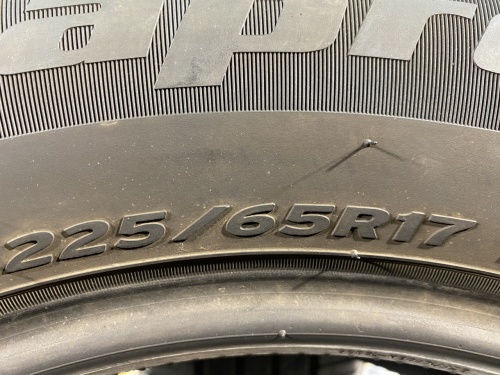 225 65 17 HANKOOK DYNAPRO HP2 RA33