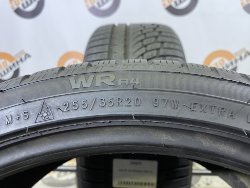 255 35 20 NOKIAN WR A4