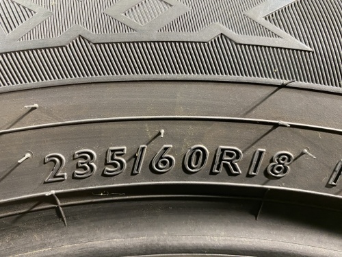 235 60 18 DUNLOP SP SPORT MAXX 050