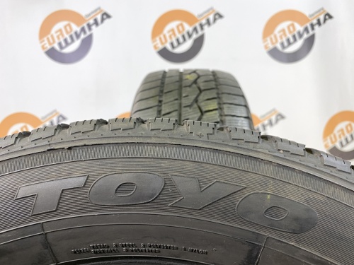 225 60 17 TOYO CELSIUS
