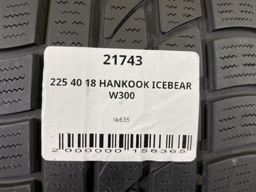 225 40 18 HANKOOK ICEBEAR W300