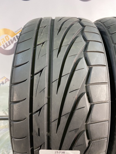 235 35 19 TOYO PROXES TR1