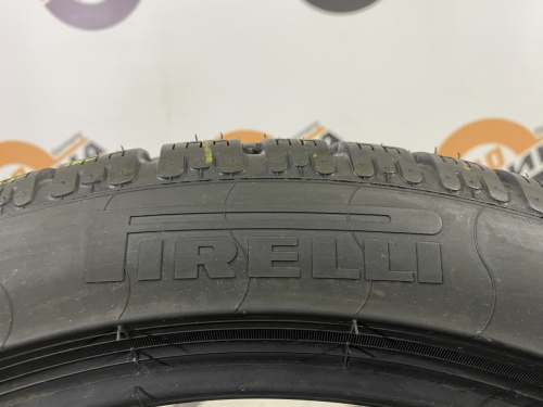 255 40 19 PIRELLI WINTER SOTTOZERO 240 SERIE II