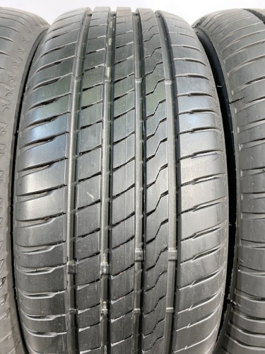 215 55 17 FIRESTONE ROADHAWK