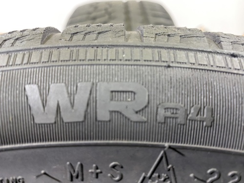 225 45 17 NOKIAN WR A4