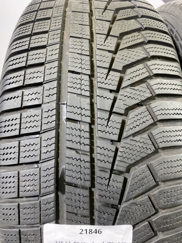 235 55 19 Hankook Winter I'Cept Evo2 W320A SUV