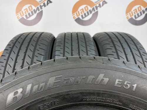 225 60 18 YOKOHAMA BLUEARTH E51B