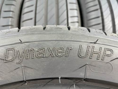 225 45 17 KLEBER DYNAXER UHP