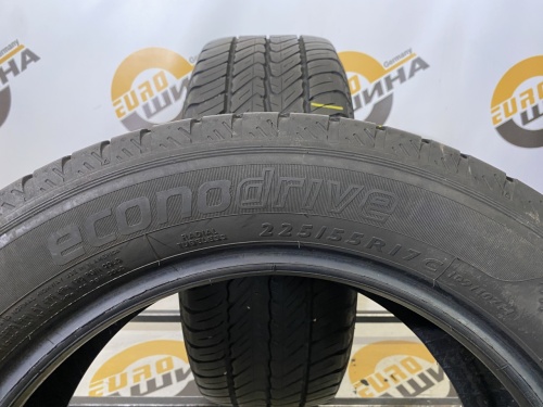 225 55 17C DUNLOP ECONODRIVE == (019-5,5) (018-6)