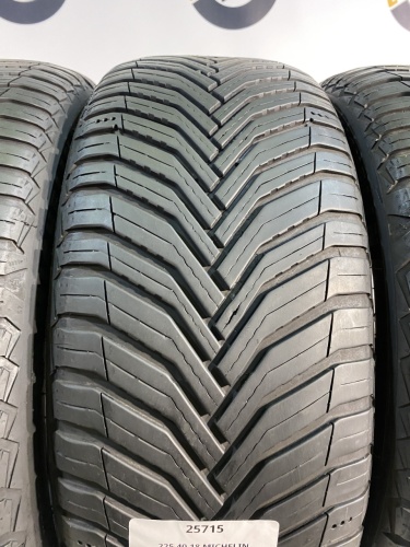 225 40 18 MICHELIN CROSSCLIMATE 2