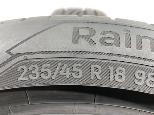 235 45 18 UNIROYAL RAINSPORT 5