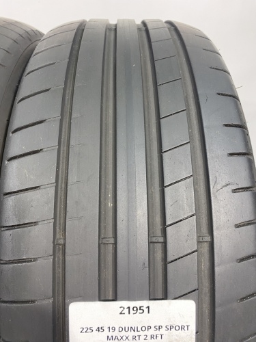 225 45 19 DUNLOP SP SPORT MAXX RT 2 RFT
