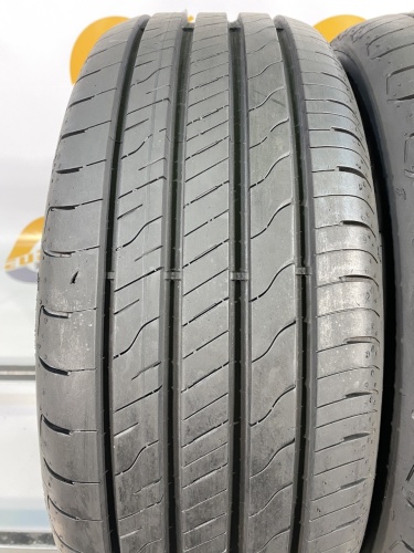205 50 17 GOODYEAR EFFICIENTGRIP PERFORMANCE 2