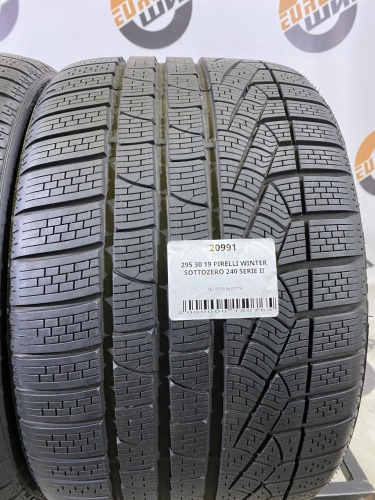 295 30 19 PIRELLI WINTER SOTTOZERO 240 SERIE II