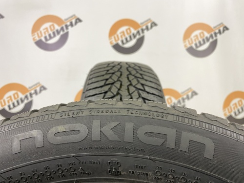 215 55 17 NOKIAN WR D4