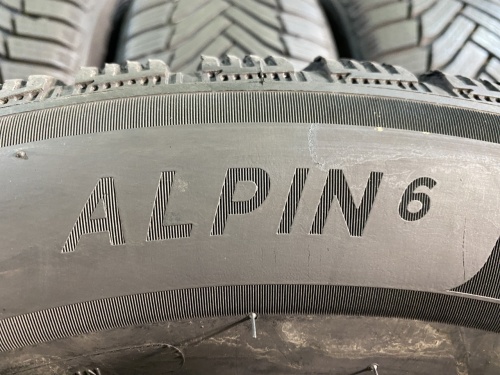 215 60 17 MICHELIN ALPIN 6