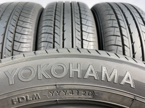 215 55 17 YOKOHAMA DB DECIBEL E70B