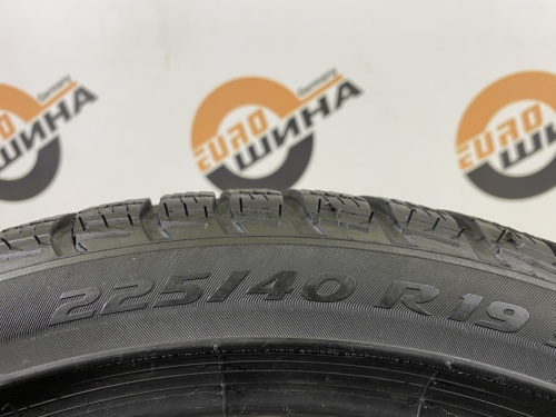 225 40 19 PIRELLI WINTER SOTTOZERO 3 RFT