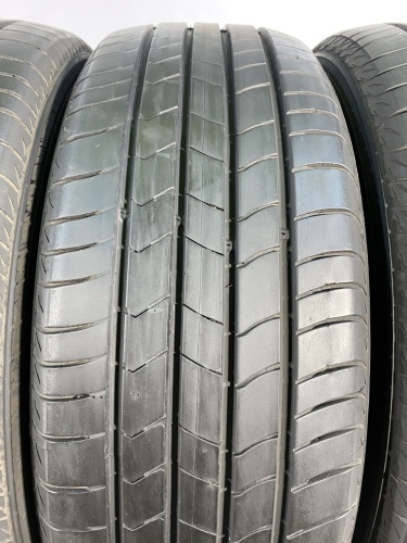 215 60 17 KUMHO ECSTA HS51