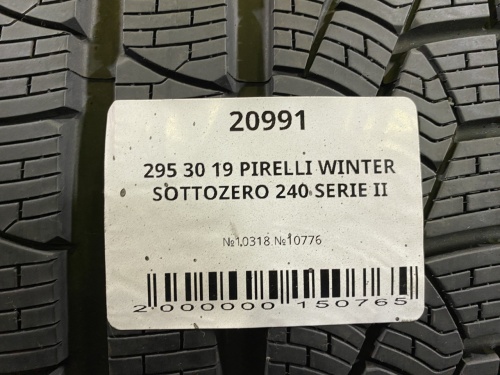 295 30 19 PIRELLI WINTER SOTTOZERO 240 SERIE II
